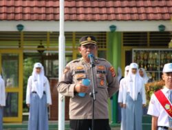 Police Goes To School, Kabag SDM Polres Lambar Ajak Pelajar Hindari Narkoba dan Kenakalan Remaja