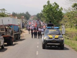Polres Majalengka Terus Kawal Aksi Unjuk Rasa Elemen Buruh untuk Menjaga Kondusifitas.