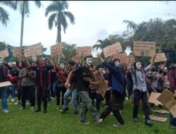 Gelar Mimbar Kerakyatan, Mahasiswa, Budayawan, Akademisi di Kota Medan Tolak Politik Dinasti. 