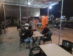 Patroli Malam Hari, Personel Polsek Meurah Mulia Sampaikan Imbauan Kepada Masyarakat.