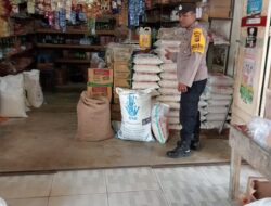 Cek Stok Sembako, Personel Polsek Muara Dua Patroli Sasar Pedagang Kelontong