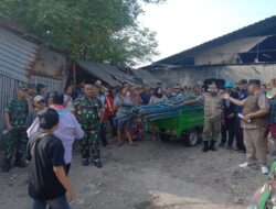 Camat Pasar Kemis Pimpin Langsung Pemasangan Tenda Siaga di Pasar Kuta Bumi Tangerang 