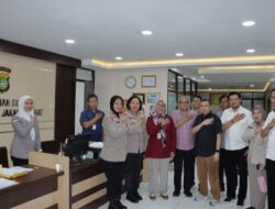 Kemenpan RB dan Srena Mabes Polri Lakukan Verifikasi Lapangan Terhadap Pelayanan Publik Polres Metro Jakarta Barat