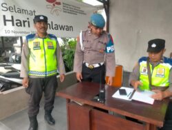 Kasubsatgas Propam Control & Cek Personil Operasi dalam Penjagaan di Kantor- kantor Penyelenggara Pemilu OMB 2023-2024