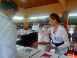 Karendalops Pimpin Pengamanan Simulasi Pemungutan Suara Pemilihan Umum 2024 di TPS 001, Balai Banjar Sesandan Lebah