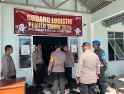 Kabag OPS Polres Belitung Timur Cek Keamanan Pelipatan Surat Suara di Gudang Logistik