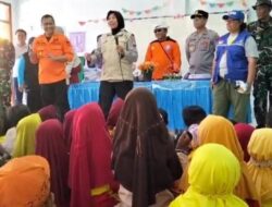 Polres Bondowoso Libatkan Tim Trauma Healing Ajak Anak – anak Lupakan Bencana Angin Puting Beliung