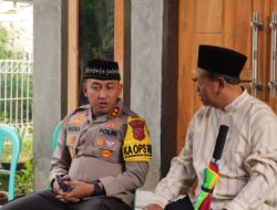 Kapolres Majalengka Takziah Ke Rumah Duka Almarhum AKP Nana Suhana