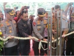 Kapolda Jatim Resmikan Gedung Meteor dan Polsubsektor Kedopok Polres Probolinggo Kota