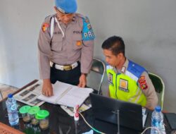 Memastikan Kehadiran Personil, Sub Satgas Propam dalam OMB Melakukan Pengecekkan saat Pelaksanaan Tugas