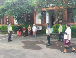 Personil OMB Polres Karangasem Lakukan Pengamanan di Kantor DPRD