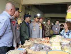 Cek Ketersediaan dan Harga Sembako Kapolres Karangasem Turun Langsung ke Pasar Maupun Sejumlah Toko Distributor
