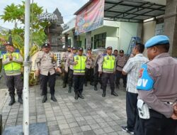 Anggota Polsek Bebandem Polres Karangasem Melaksanakan Giat Apel Pagi di Pimpin Kanit Intel Polsek Bebandem IPDA I Wayan Madia,dan Sampaikan Arahan