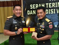 Serah Terima Jabatan dan Tradisi Warga Akmil : Bentuk Transformasi Akmil Menuju Perubahan Untuk Maju