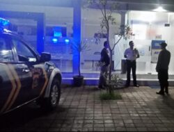 Antisipasi Gangguan Kamtibmas, Anggota Polsek Sidemen Polres Karangasem Laksanakan Blue Light Patrol, Sambangi Obyek-Obyek Vital