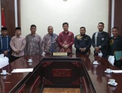 Pj. Sekda dan Ketua LP2M UIN Ar-Raniry Diskusi Terkait Teknis Kegiatan KPM