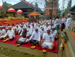 Persembahyangan Bersama dalam Rangka Hari Tumpek Wariga