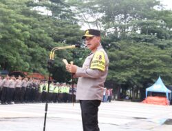 Kabaharkam Komjen Polisi Mohammad Fadil Imran, Pimpin Apel Personel dan Peralatan Ditsamapta Polda Sumsel