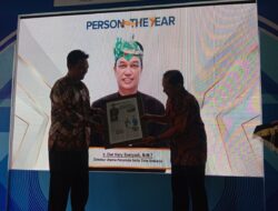 Dirut Perumda Delta Tirta Sidoarjo Dinobatkan Sebagai Person Of The Year