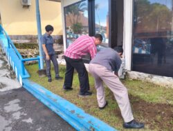 Personel Satreskrim Polres Karangasem Laksanakan Giat Bersih-Bersih Lingkungan Kerja