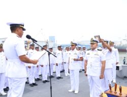 Dansatkor Koarmada II Pimpin Sertijab Komandan KRI Ahmad Yani-351