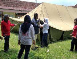 Anggota Satuan Siaga Penanggulangan Bencana PMI Jember Jalani Pelatihan Khusus