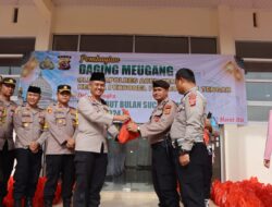 Sambut Bulan Suci Ramadhan Kapolres Aceh Tengah Bagikan Daging Tradisi Meugang Kepada Personel, Personel Brimob dan Insan Pers