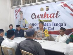 Curhat Di Warkop Usai Shalat Shubuh Berjamaah, Kapolres Ajak Warga Jaga Kamtibmas Pada Bulan Ramadhan