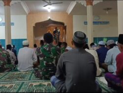 Anggota TMMD ke-119 Kodim Pamekasan Jadi Khatib Jumat