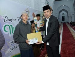 Safari Ramadhan di Simpang Teritit, Pj Bupati Bener Meriah hadirkan Al-Qur’an terjemahan bahasa Gayo.