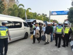 Polantas Lhokseumawe Melaksanakan Peninjauan dan Pelepasan Rombongan Mudik Gratis