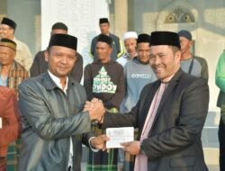 Terima Gaji THR, ASN Pemkab Bener Meriah santuni 400 Fakir Miskin Se-Kabupaten Bener Meriah.