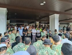 APDESI Aceh menggelar Aksi di Kantor Gubernur menuntut Masa Jabatan 8 Tahun dan 10 Persen (DOKA) Untuk Gampong