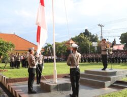 Hari Kesadaran Nasional Bulan April Tahun 2024 Dan Pemberian Reward Kepada Personil Polres Buleleng Yang Berprestasi