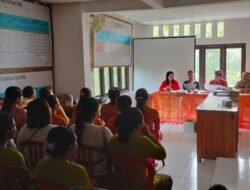 Bhabinkamtibmas Desa Manikyang Polsek Selemadeg Atensi Giat Pendampingan Keluarga Tentang Kesehatan