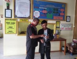 Personil Sat Intelkam Polres Karangasem Berikan Pelayanan kepada Masyarakat dalam Pembuatan SKCK