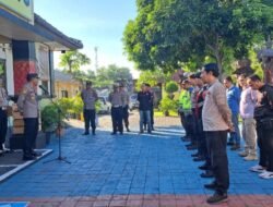 Kapolsek Kubu Pimpin Giat Apel Pagi di Halaman Mapolsek Kubu, Berikan Arahan Pelaksanaan Tugas Kedepan