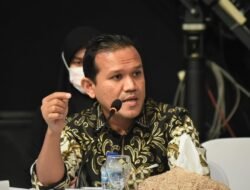 Ajak Dek Fad Pulang Aceh Pimpin Daerah