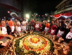 Digelar di Taman Surya, Festival Rujak Uleg HJKS ke-731 Libatkan Ratusan Peserta dari Masyarakat