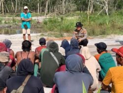 Kabag Ops Polres Belitung Timur Beserta Jajaran Memberikan Pengarahan Kepada  Penambang Timah Tanpa Izin 
