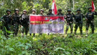 Jaga Kedaulatan Negara, Satgas Pamtas Statis RI – PNG Yonif 122/TS Gelar Patroli Patok MM 4.1 di Perbatasan Indonesia – Papua Nugini