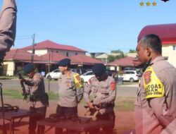 Komandan Brimob Polda Aceh Pantau Bongkar Pasang Senjata.