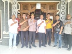 Safari Kamtibmas Kapolsek Selemadeg dengan Perbekel Desa Berembeng