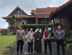 Personil Polsek Baturiti Melaksanakan Pengamanan Pada Giat Persembahyangan / Misa Minggu Umat Kristen