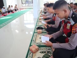Binrohtal Bagi Personel, Polres Aceh Tengah Gelar Pengajian Alquran Rutin Dan Tausyiah Bersama Tgk.Risma Hambali