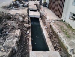 PROYEK PUPR UDITCH DI KELURAHAN SUKAASIH KECAMATAN TANGERANG KOTA TANGERANG ASAL JADI.