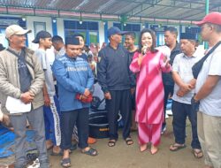 Hari Raya Idhul Adha 1445 Hijriah,Caleg DPRD Provinsi SUMUT terpilih Satika Simamora SE.MM menyerahkan hewan kurban kepada umat Muslim di Tarutung dan sekitar nya