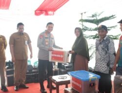 Peringati Hari Bhayangkara Ke 78, Polda Babel Ikuti Kegiatan Bansos dan Baksos Serentak Pimpinan Kapolri Melalui Zoom Metting 