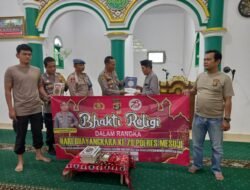 Dalam Memperingati Hari Bhayangkara Yang Ke 78, Jajaran Polsek Tanjung Raya Melaksana Kan Bhakti Sosial Serta Bhakti Religi Membersih Kan Tempat Ibadah