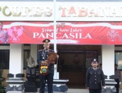 Kapolres Tabanan Pimpin Upacara Bendera dalam Rangka Memperingati Hari Lahir Pancasila 2024